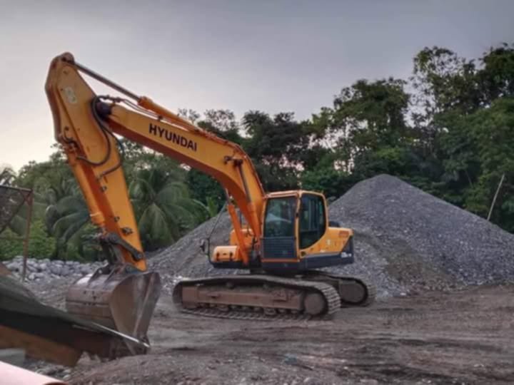 Hyundai 220 1 cubic